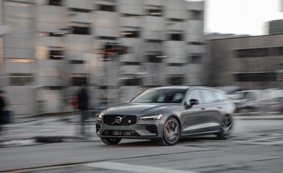  Volvo V60 T8 Polestar Engineered 2019 года  (NA) (фото 8 из 26)
